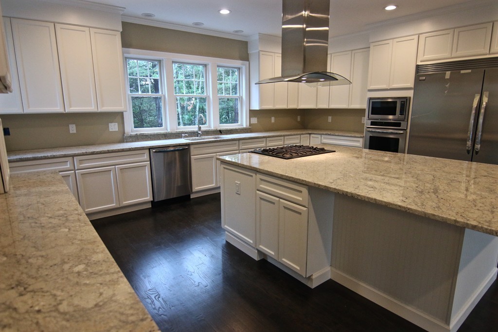 92 Golden Hills Road Saugus, MA 01906 - Photo 3 of 30 Gallery Image 3