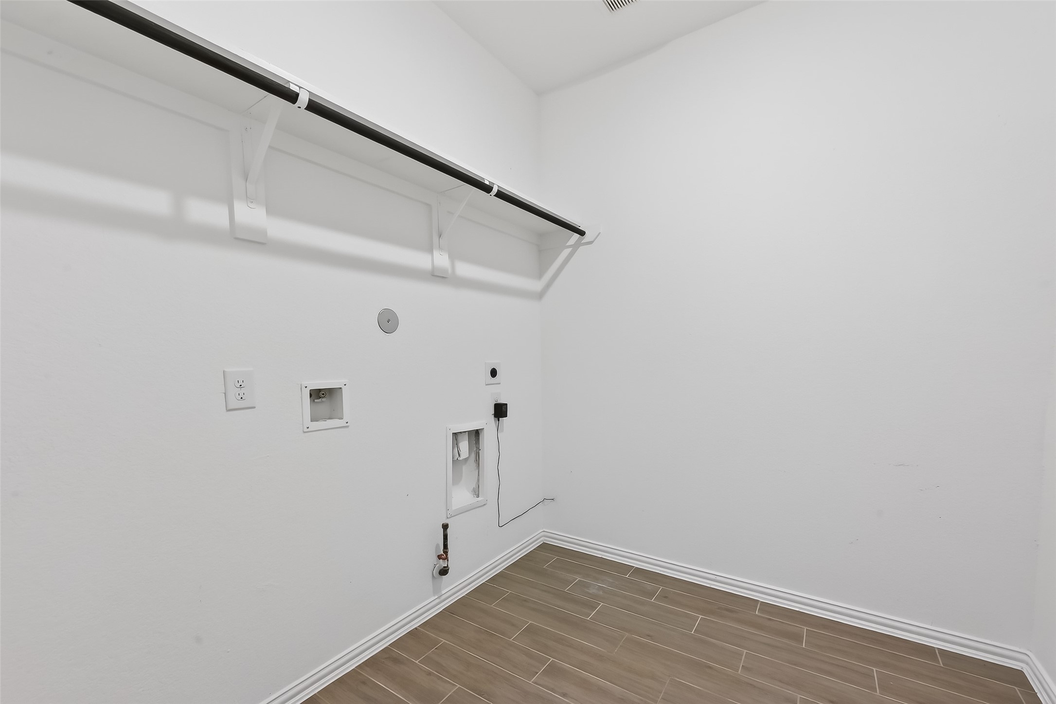 31215 Conover Drive Fulshear, TX 77441 - Photo 13 of 42 a view of small space with wooden floor