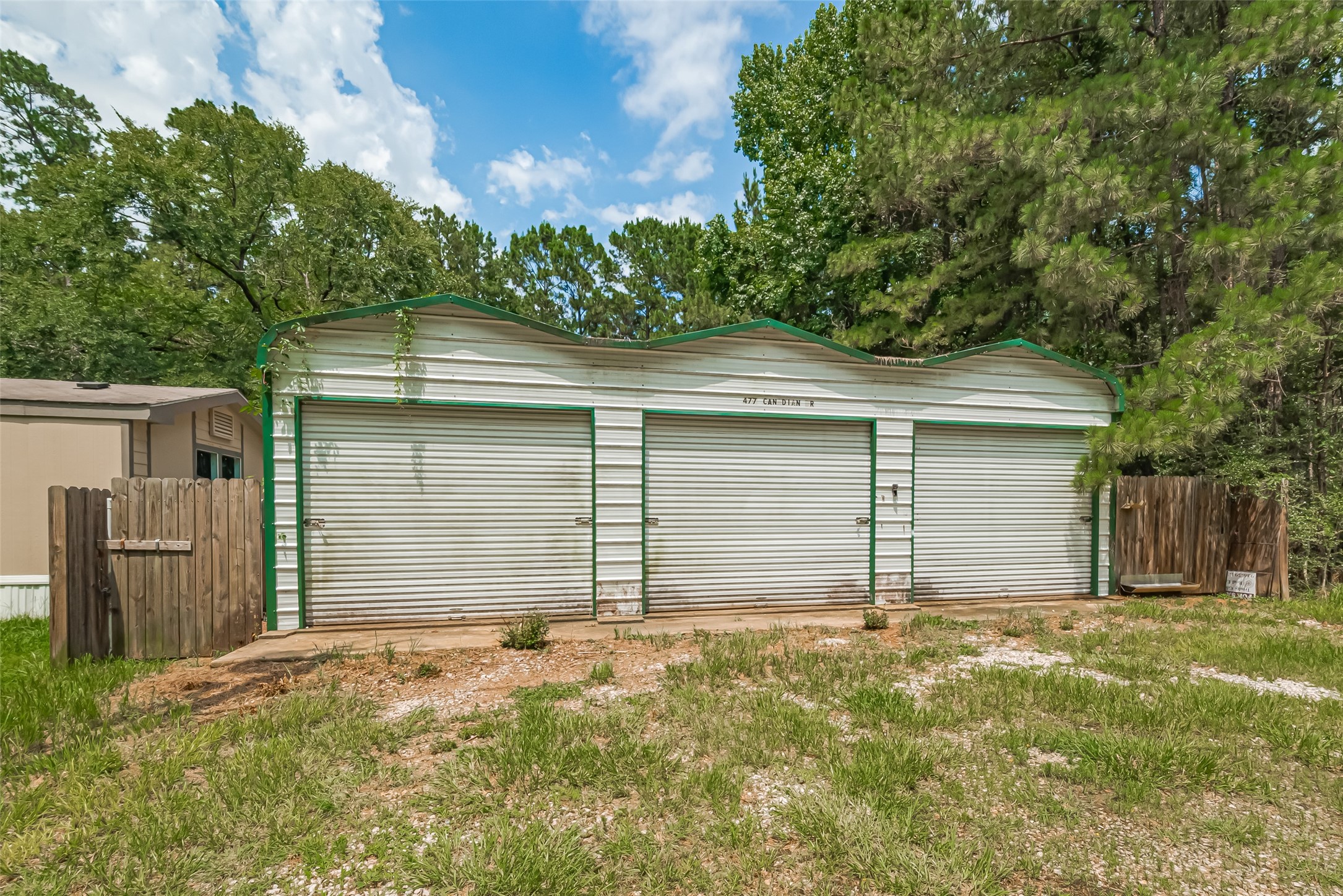 477 Canadian Drive Trinity, TX 75862 - Photo 8 of 11 front view of a house