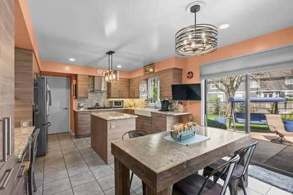 $839,900 | 4328 Phyllis Drive, Northbrook, IL 60062