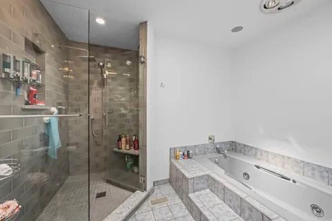 $839,900 | 4328 Phyllis Drive, Northbrook, IL 60062