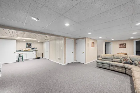 $839,900 | 4328 Phyllis Drive, Northbrook, IL 60062