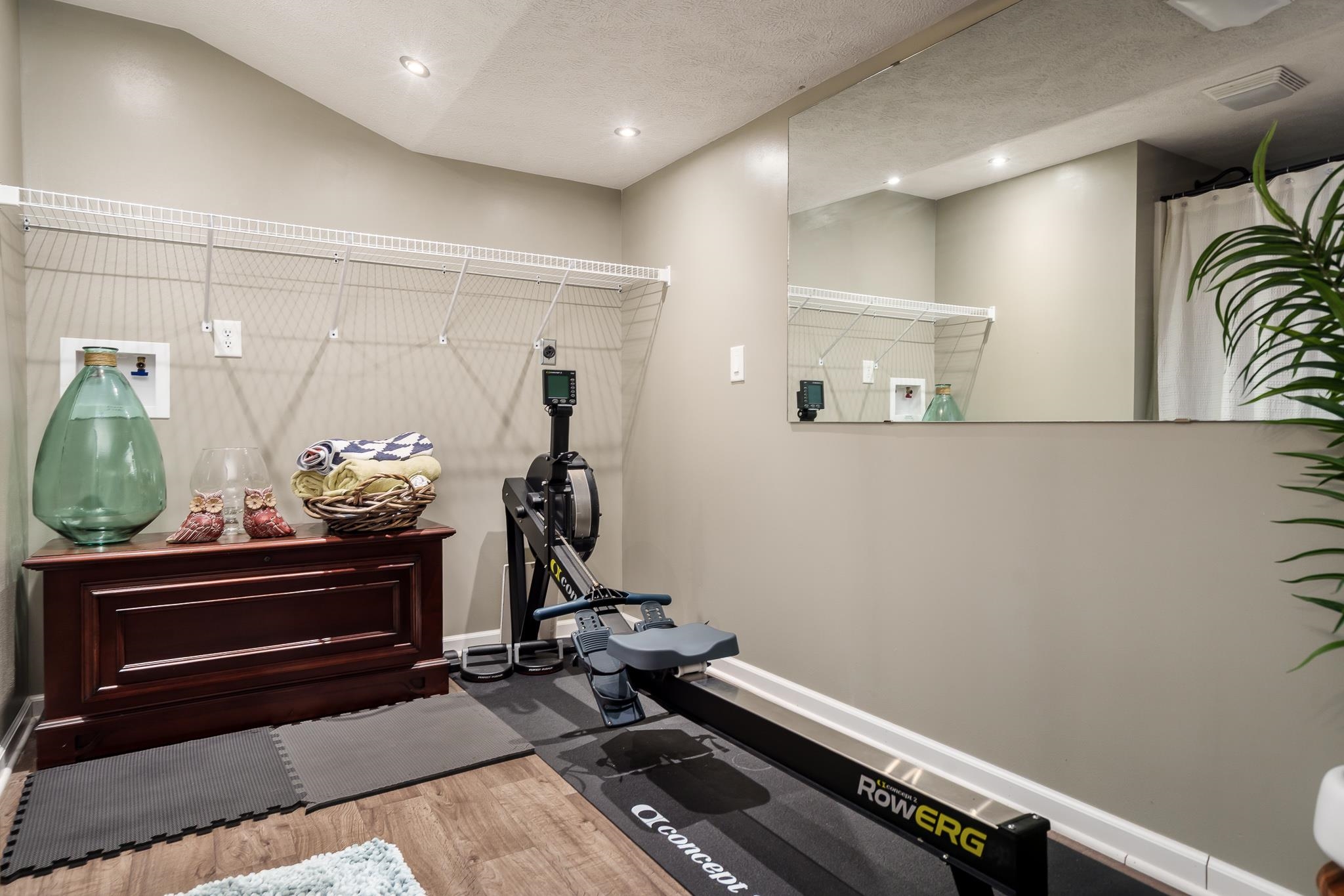 651 Genoa Street Cherry Valley, IL 61016 - Photo 24 of 70 a room with gym equipment