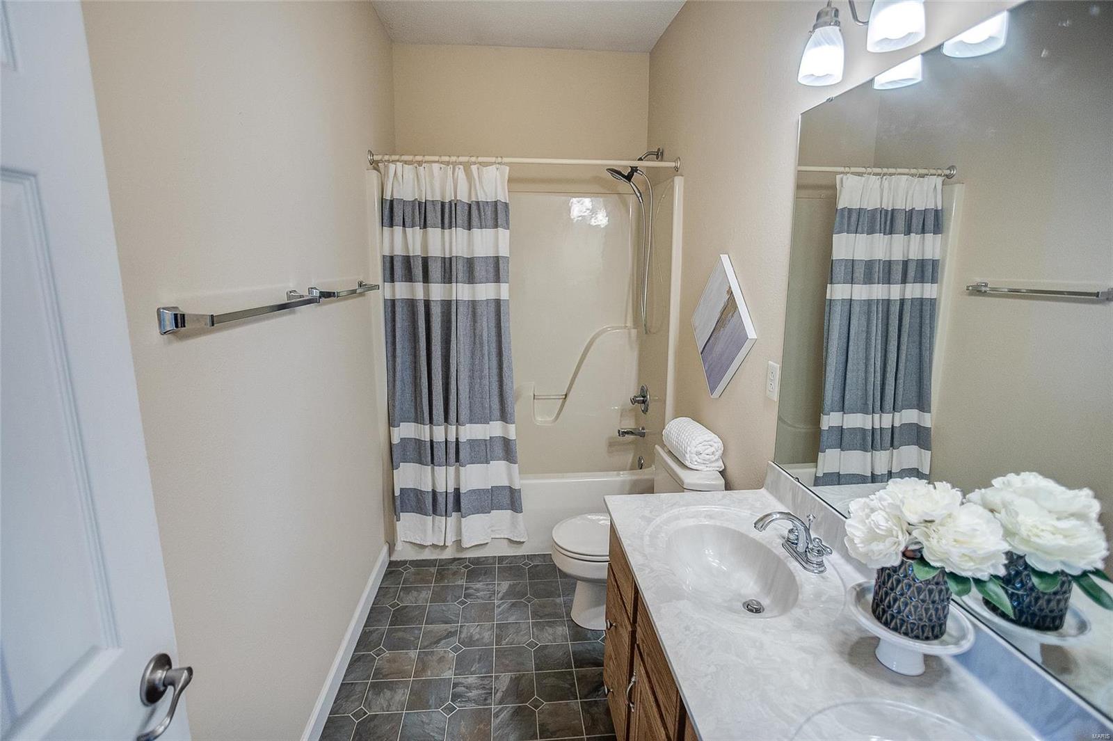 1170 Red Hawk Ridge Lane O'Fallon, IL 62269 - Photo 36 of 51 Gallery Image 36