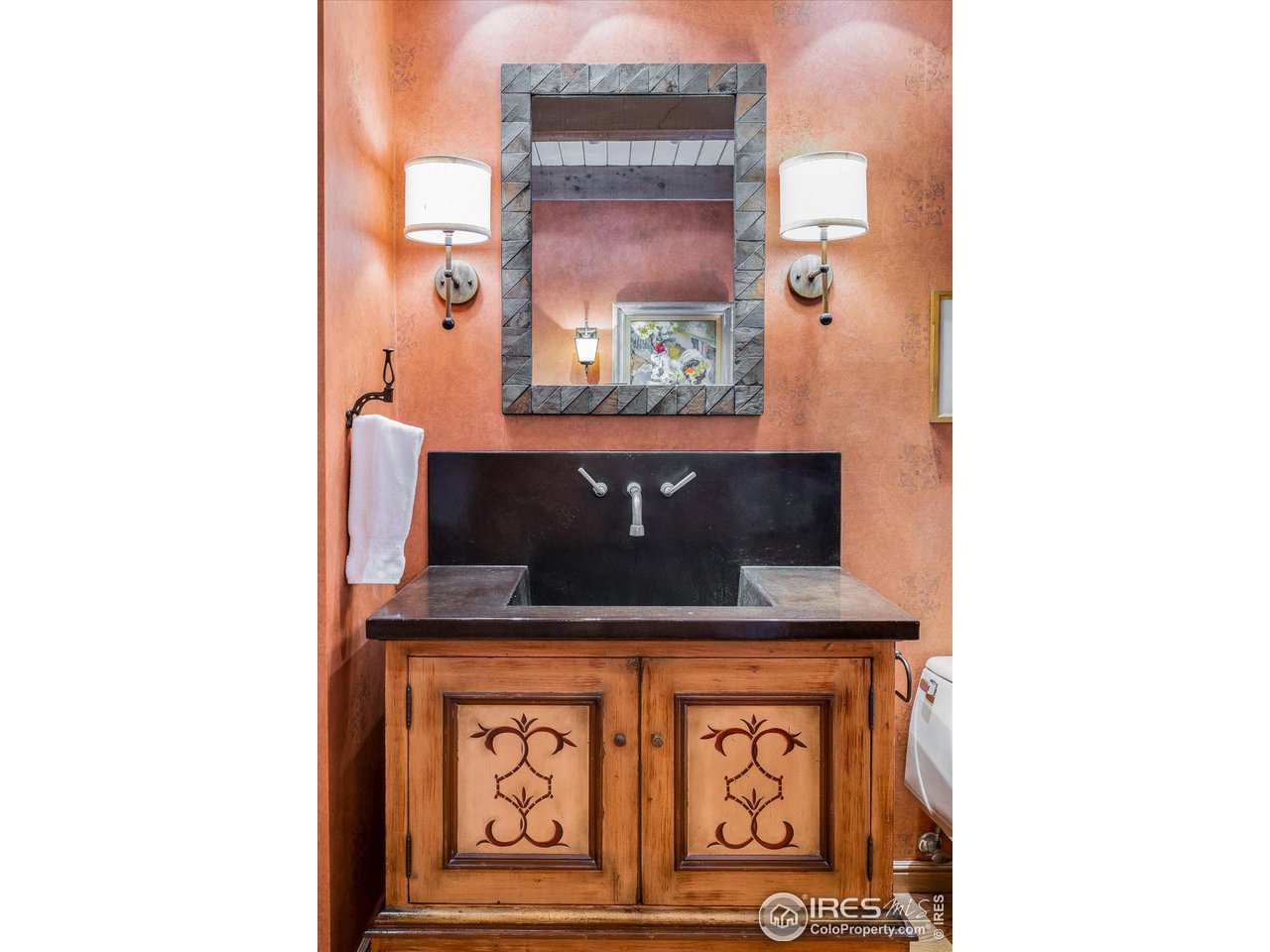 156 Betasso Road Boulder, CO 80302 - Photo 15 of 38 a view of entryway