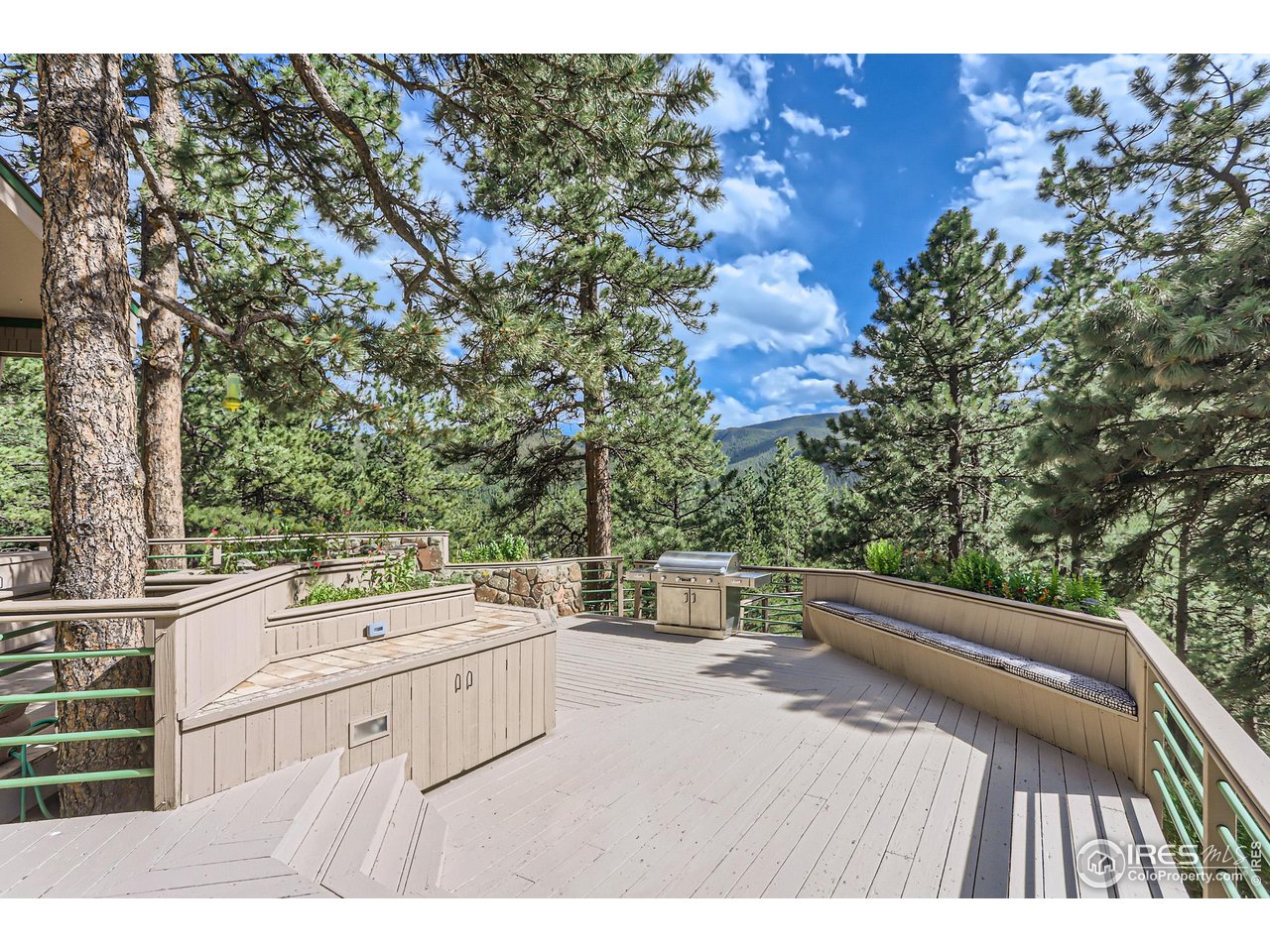 156 Betasso Road Boulder, CO 80302 - Photo 25 of 38 a utility room with dryer and washer