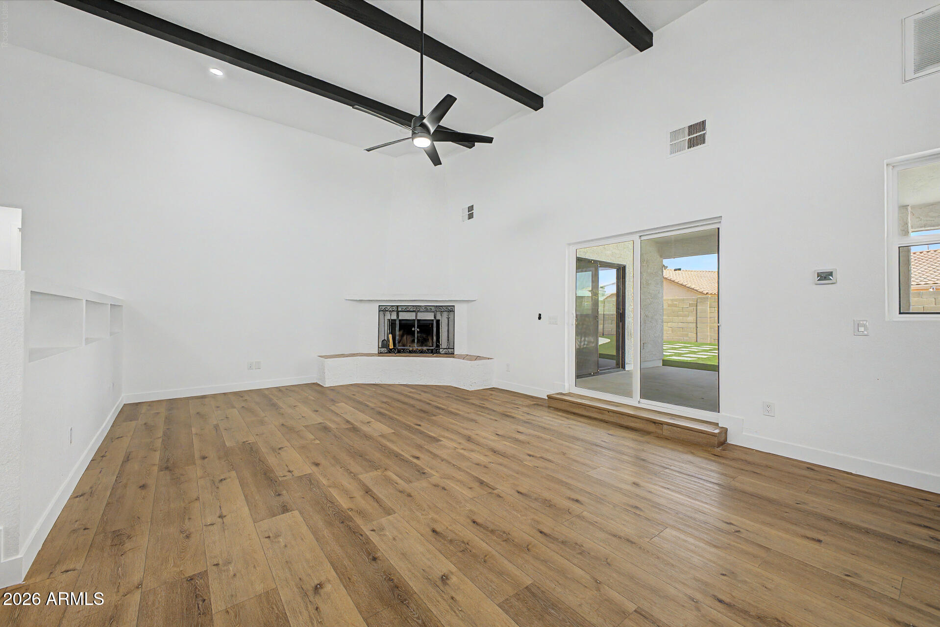 1503 N Spring Mesa, AZ 85203 - Photo 7 of 25 10 - Spring 1503