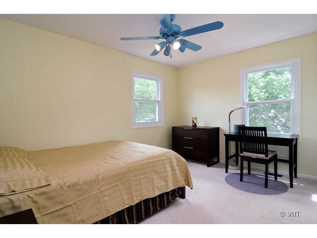 1187 Devonshire Road Buffalo Grove, IL 60089 - Photo 8 of 10