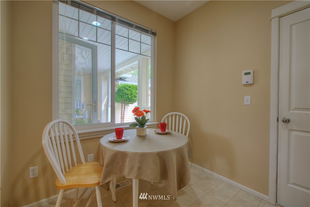 10918 Southeast 187th Lane Renton, WA 98055 - Photo 8 of 21 Gallery Image 8