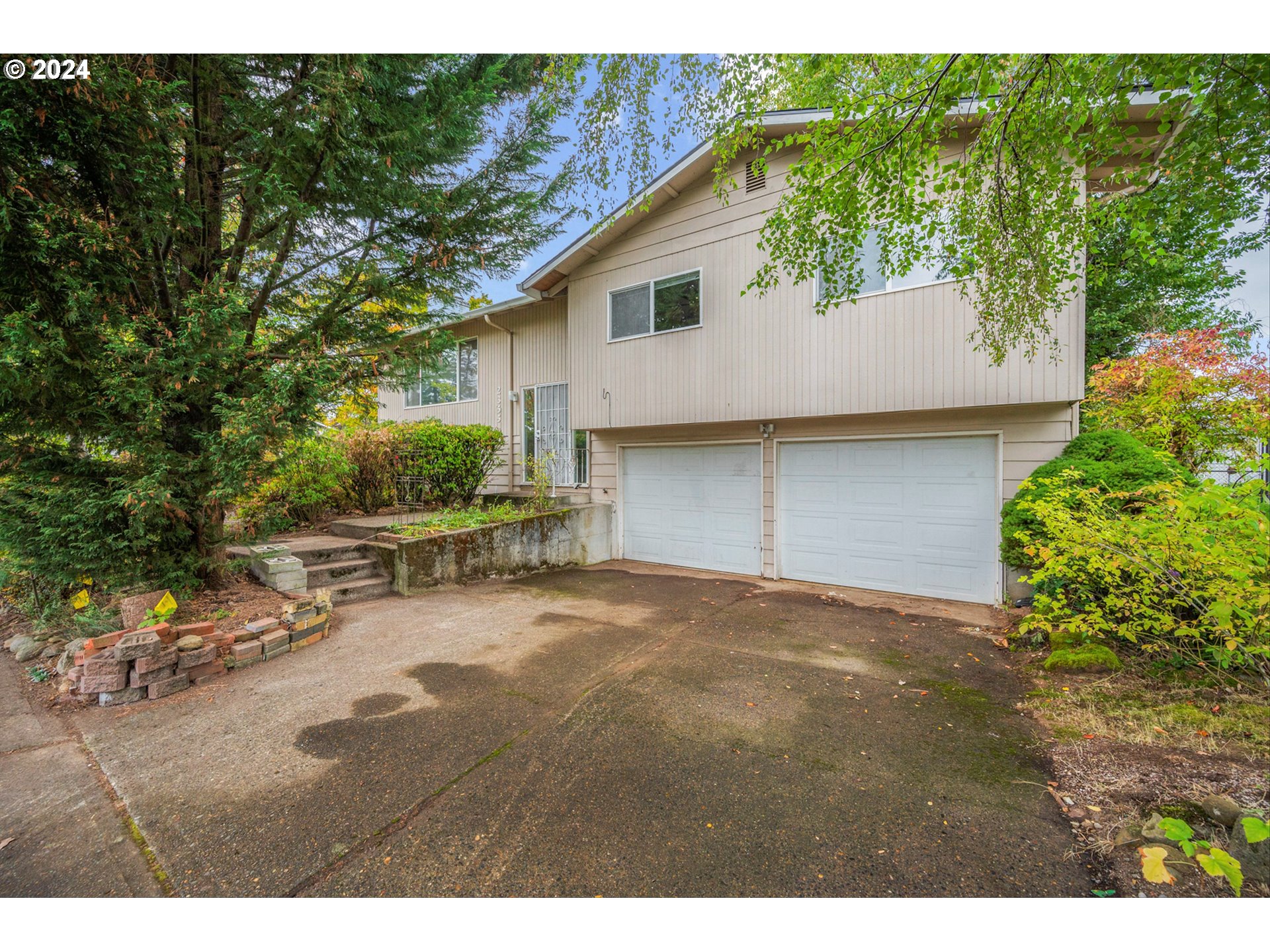 2355 Northeast Rene Avenue Gresham, OR 97030 - Photo 1 of 34 Gallery Image 1
