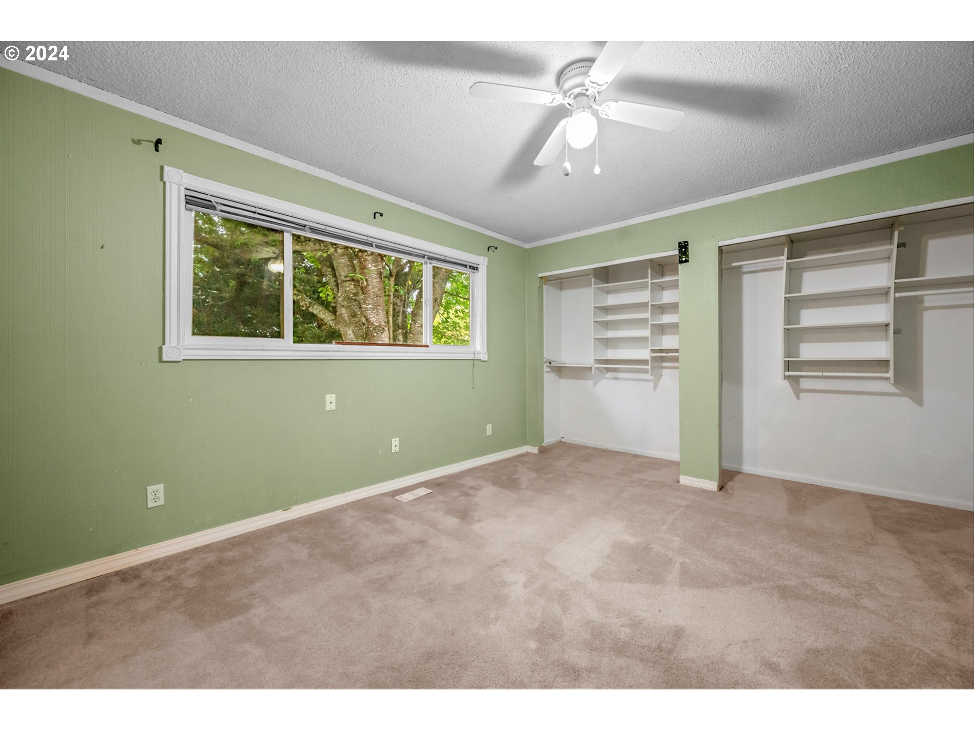 2355 Northeast Rene Avenue Gresham, OR 97030 - Photo 13 of 34 Gallery Image 13