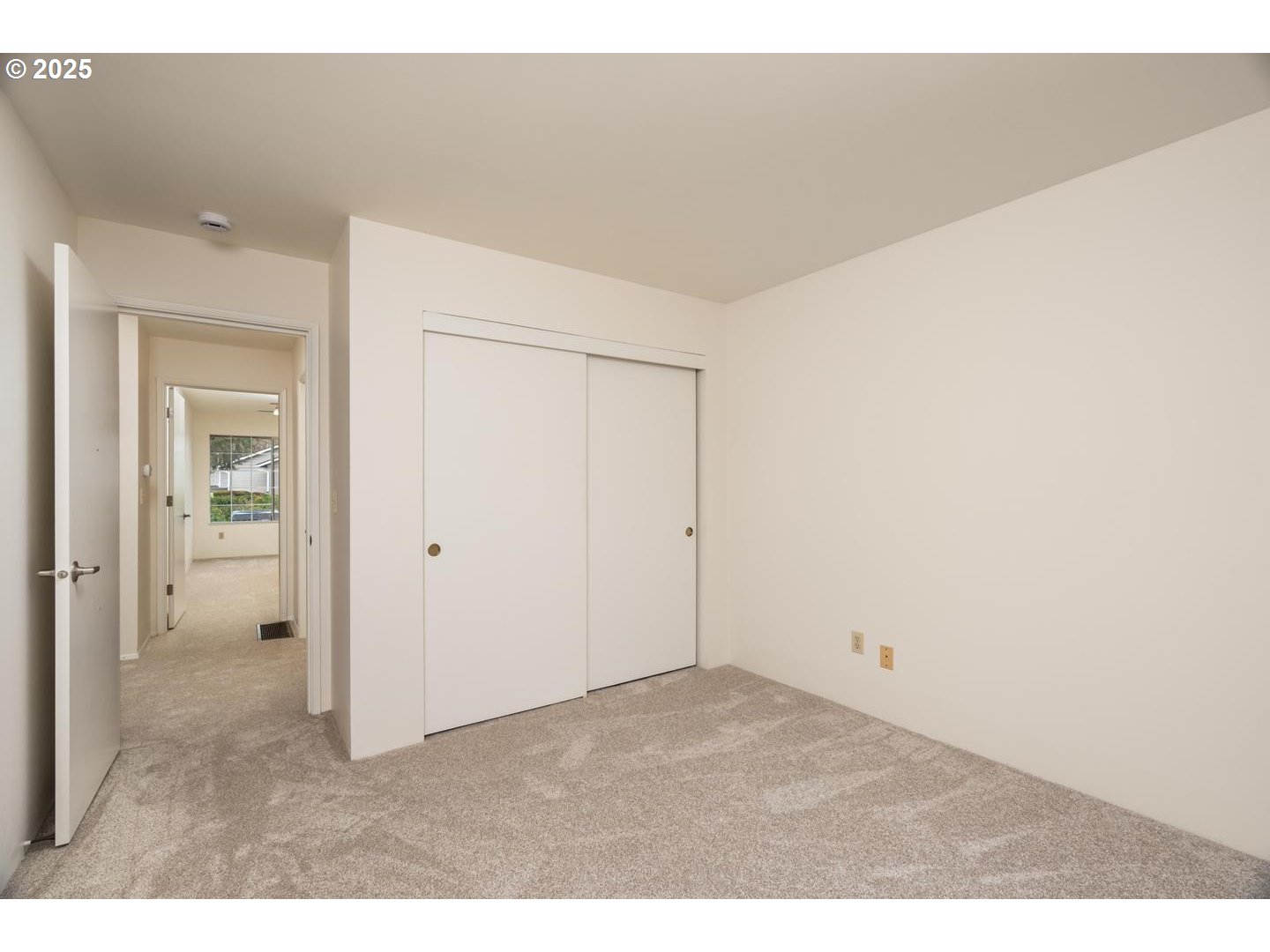 13775 Southwest Scholls Ferry Road, Unit 3 Beaverton, OR 97008 - Photo 25 of 46 Living Room