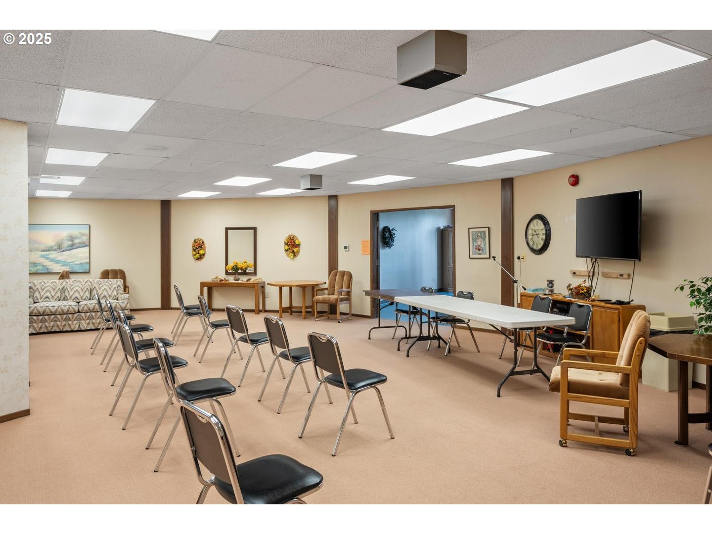 13775 Southwest Scholls Ferry Road, Unit 3 Beaverton, OR 97008 - Photo 33 of 46 Community Amenities