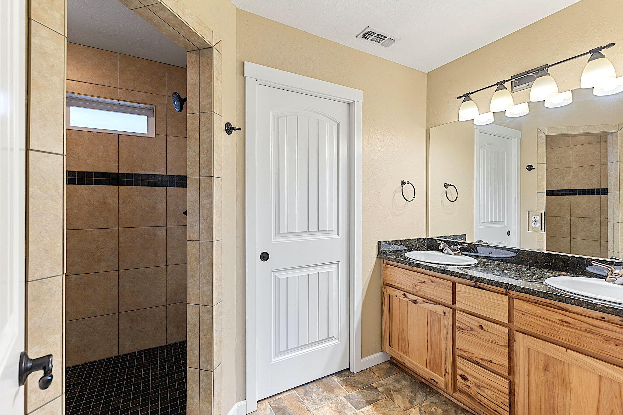 1433 Northeast Quail Crossing Road Grants Pass, OR 97526 - Photo 20 of 32 17-web-or-mls-1433-ne-quail-crossing-rd