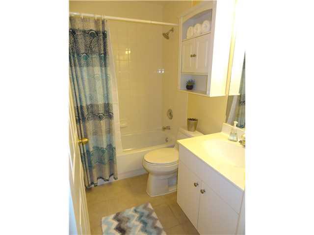 8920 Southwest Chrysler Circle Stuart, FL 34997 - Photo 8 of 18 Gallery Image 8