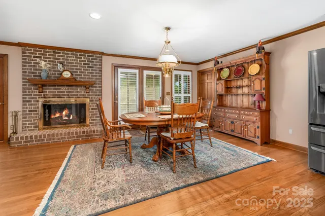 $825,000 | 425 Krimminger Avenue Southeast, Concord, NC 28025