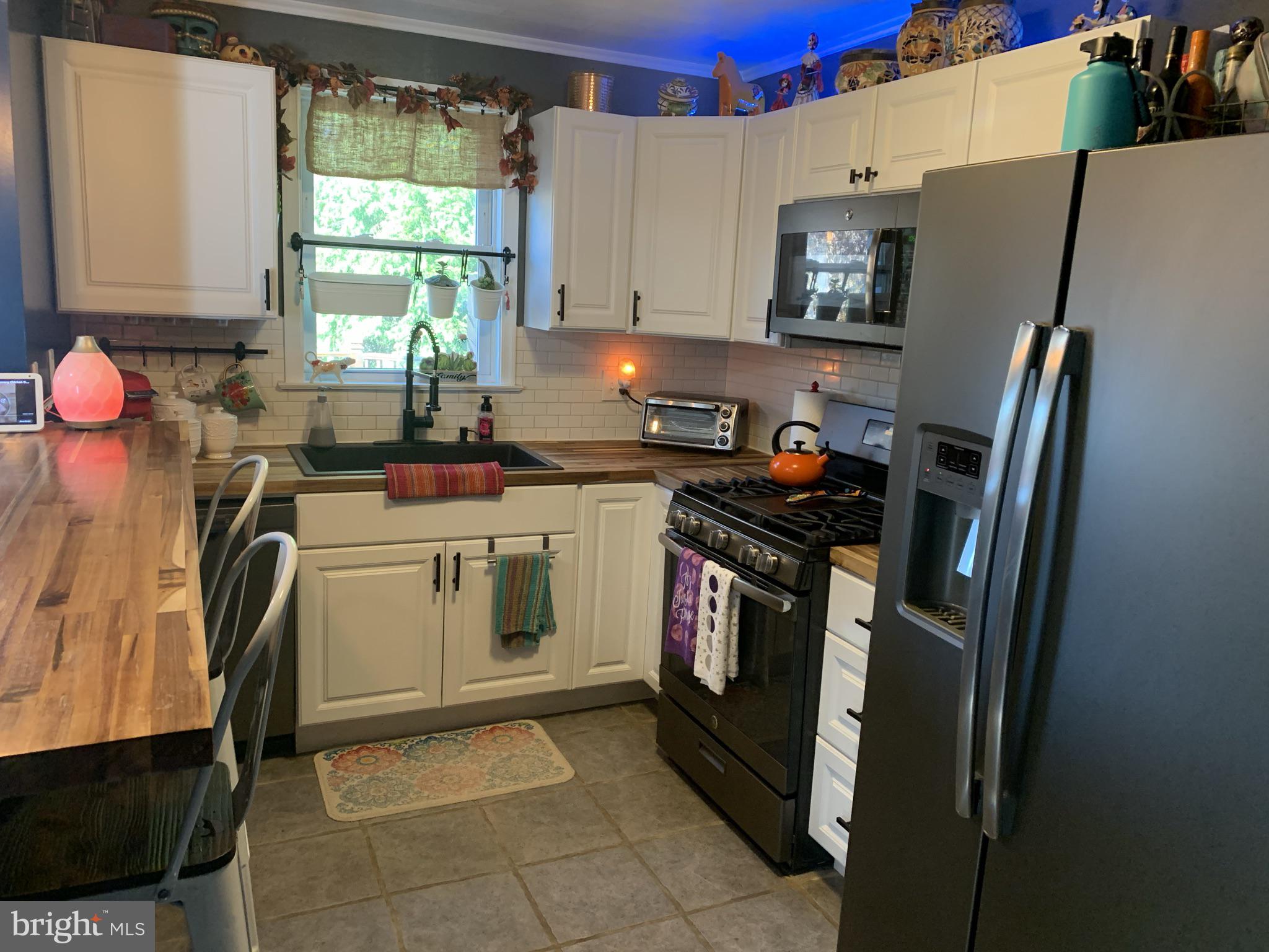 1544 Blackrock Road Swarthmore, PA 19081 - Photo 4 of 24