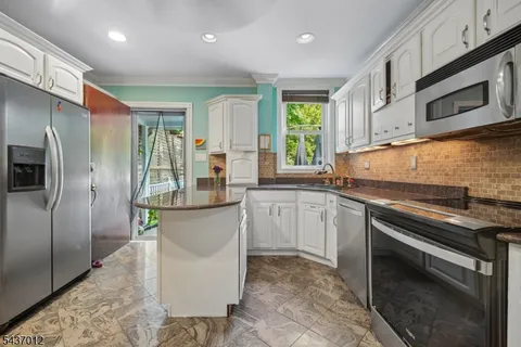 $1,199,000 | 424 Clark Street, South Orange, NJ 07079
