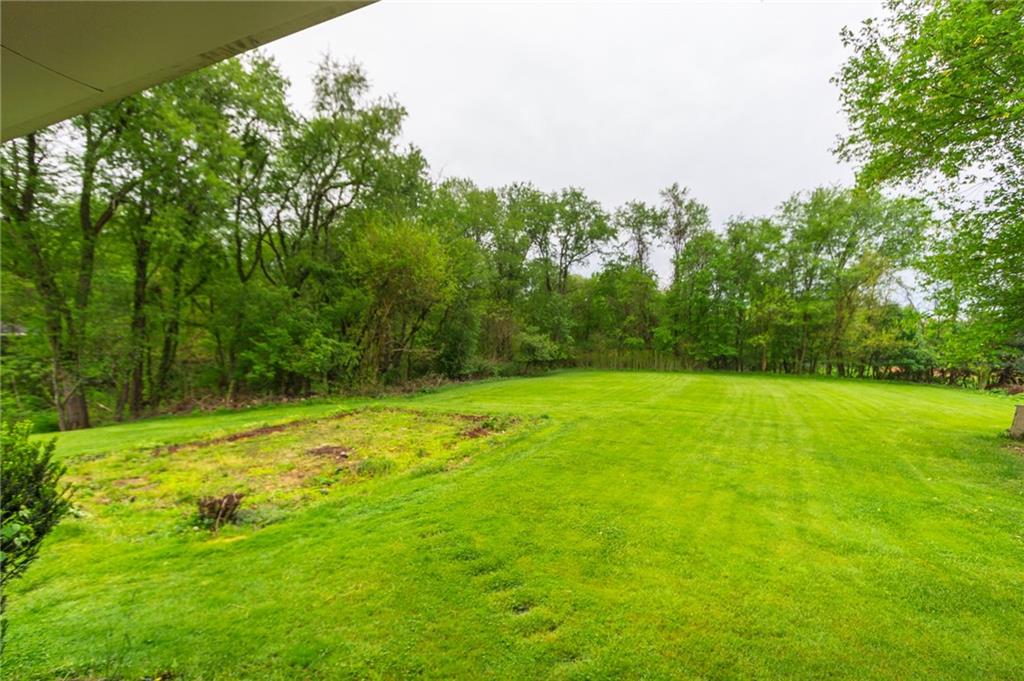 1153 Pentland Avenue Rochester, PA 15074 - Photo 21 of 23 Great spot for a garden or pool!