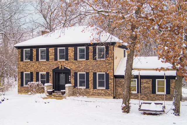 $519,900 | 844 Bonnie Brae Lane, Bolingbrook, IL 60440