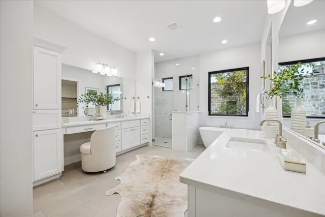 $1,299,000 | 307 Eocene, Horseshoe Bay, TX 78657