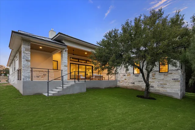 $1,299,000 | 307 Eocene, Horseshoe Bay, TX 78657