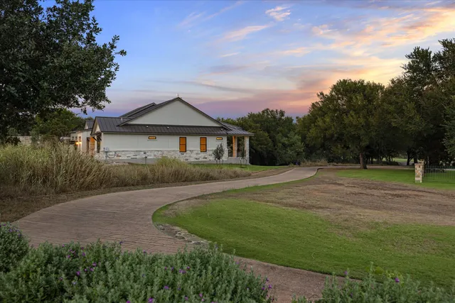 $1,299,000 | 307 Eocene, Horseshoe Bay, TX 78657