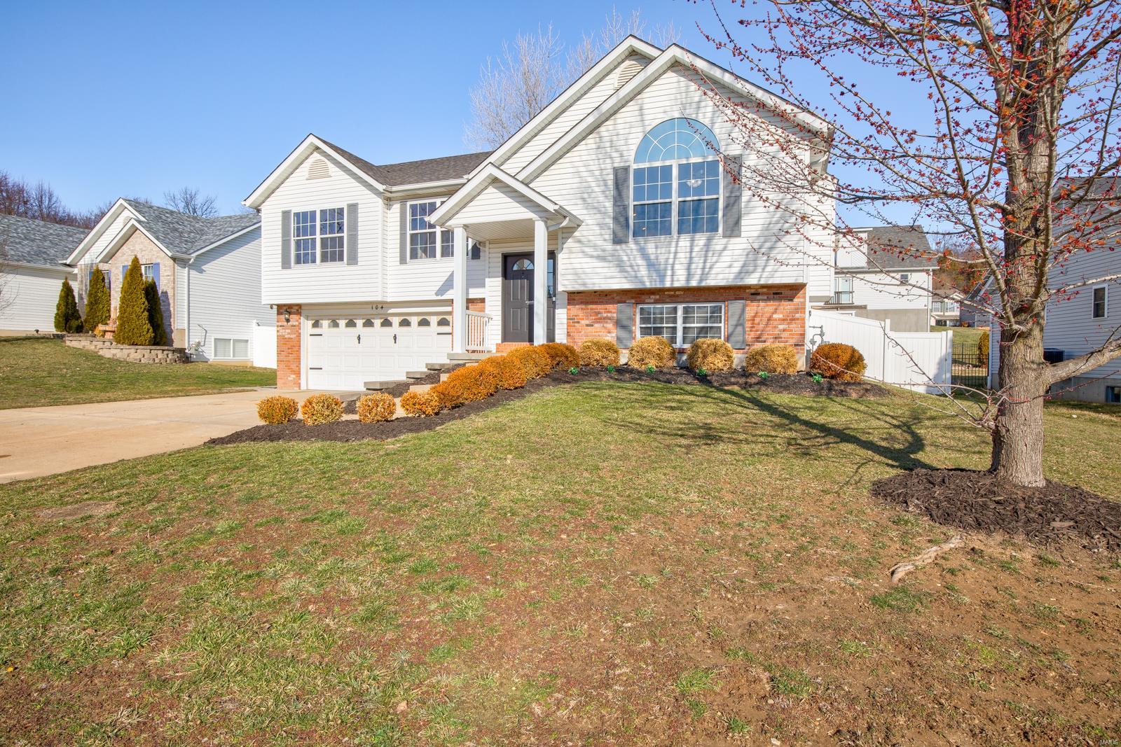 104 Williamsburg Drive Crystal City, MO 63019 - Photo 2 of 31