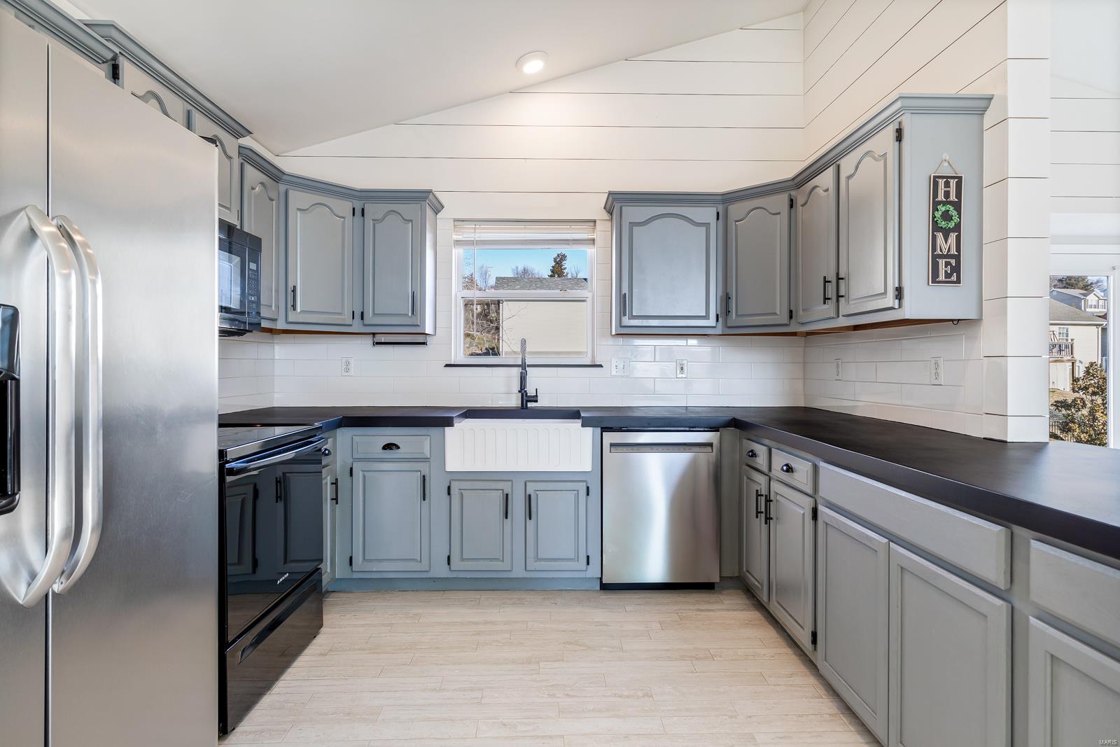 104 Williamsburg Drive Crystal City, MO 63019 - Photo 6 of 31