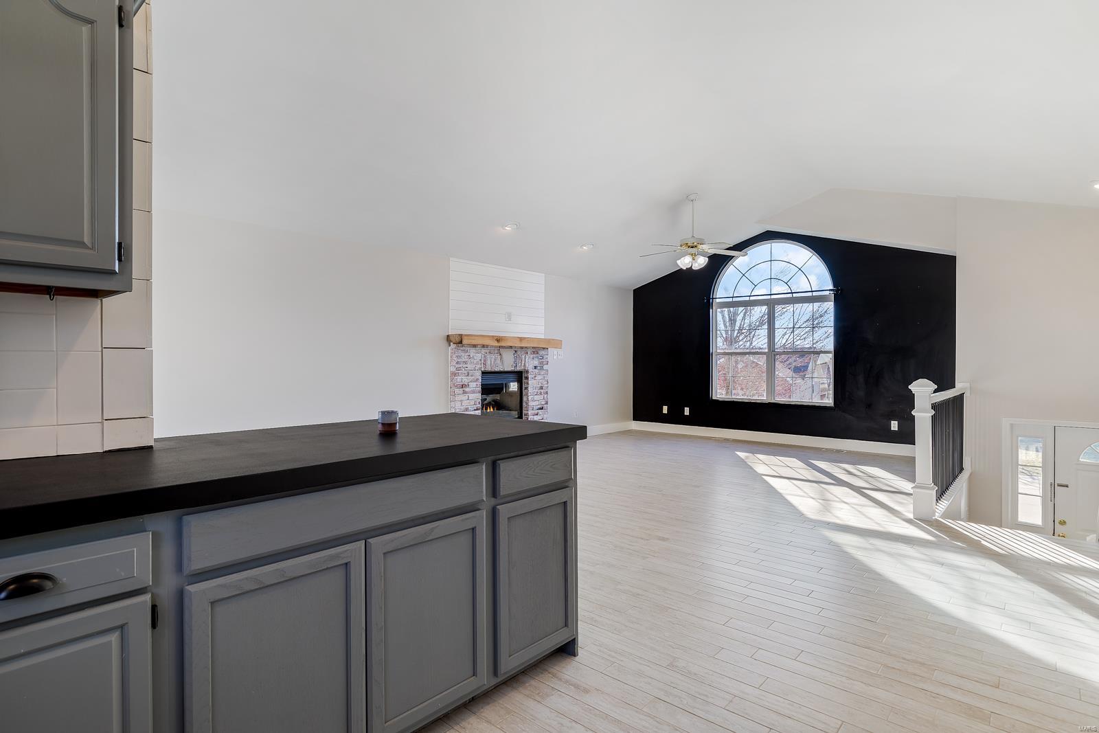 104 Williamsburg Drive Crystal City, MO 63019 - Photo 7 of 31