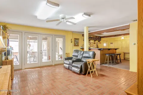 $260,000 | 223 West Port Street, St. Martinville, LA 70582