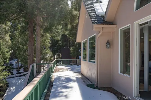 $895,000 | 277 Grizzly Road, Lake Arrowhead, CA 92352