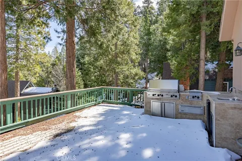 $895,000 | 277 Grizzly Road, Lake Arrowhead, CA 92352
