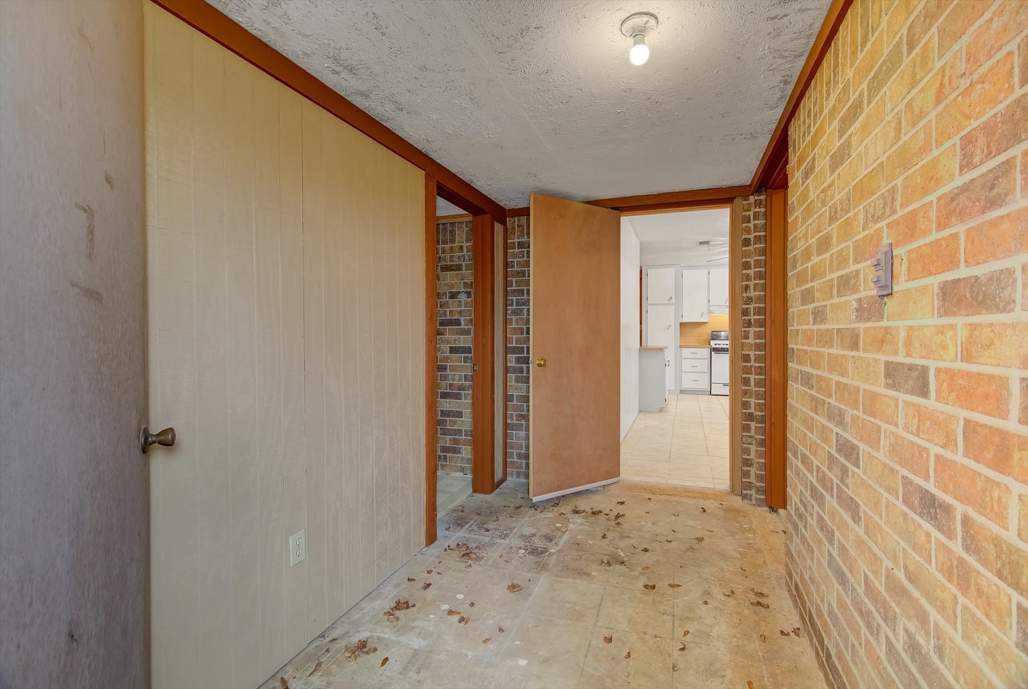 577 County Road 2251 Cleveland, TX 77327 - Photo 19 of 50