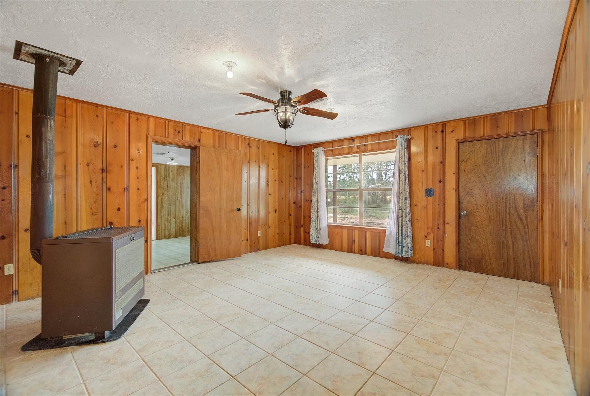 577 County Road 2251 Cleveland, TX 77327 - Photo 3 of 50