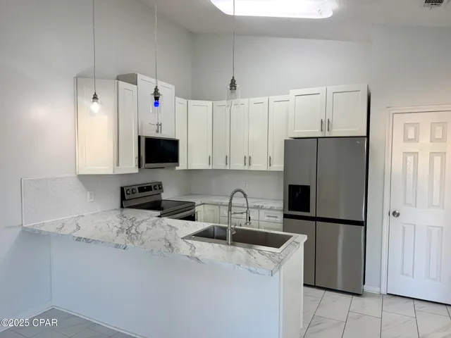 $1,300 | 5417 Sunset Avenue, Panama City, FL 32408