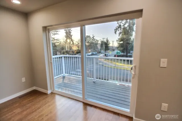 $590,000 | 15188 5th Lane South, Unit A, Burien, WA 98148