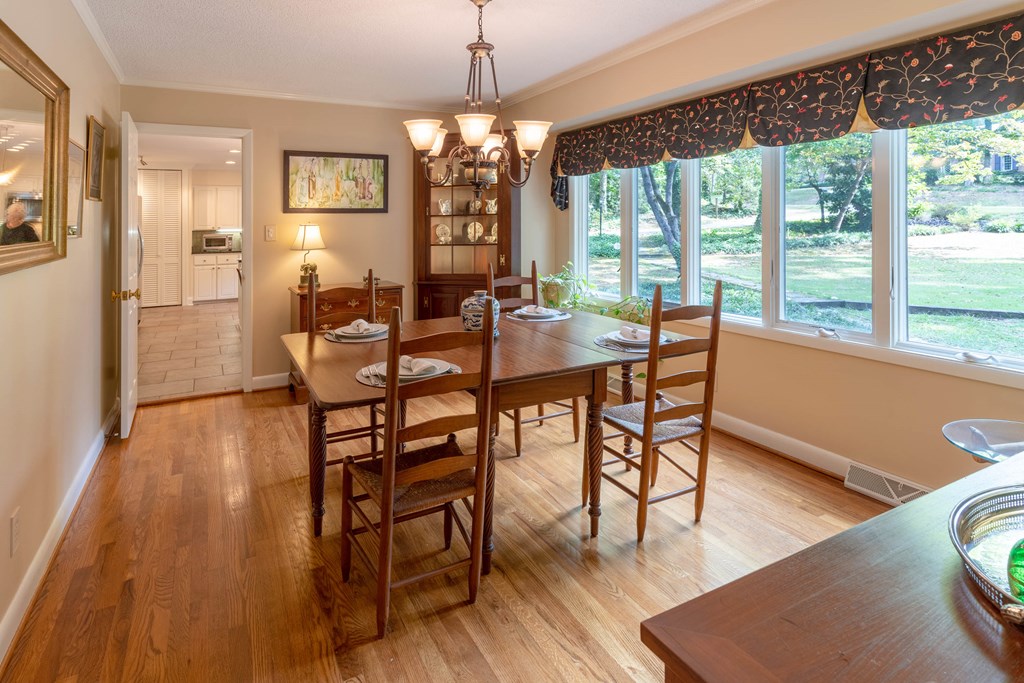 106 Wendover Road Greenwood, SC 29649 - Photo 10 of 31