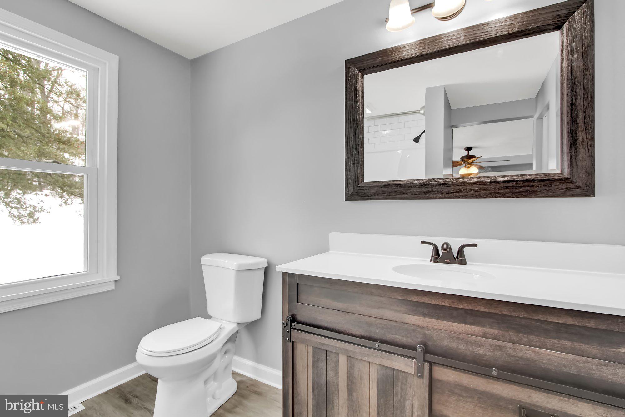 3390 Kingston Road York, PA 17402 - Photo 14 of 27 Upper Level Primary Bathroom