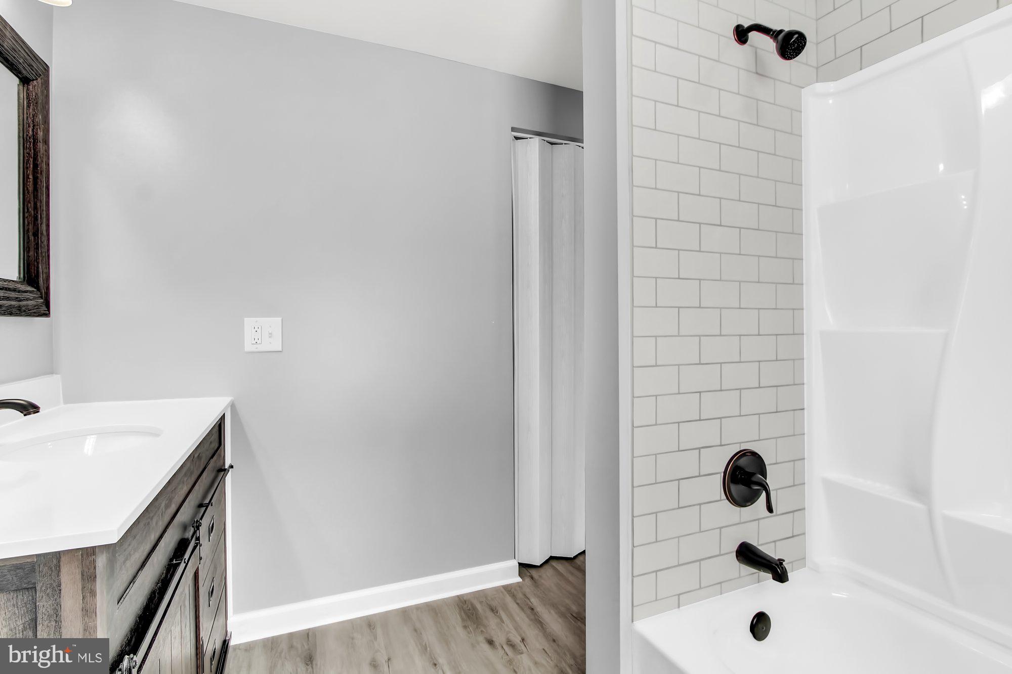3390 Kingston Road York, PA 17402 - Photo 15 of 27 Upper Level Primary Bathroom