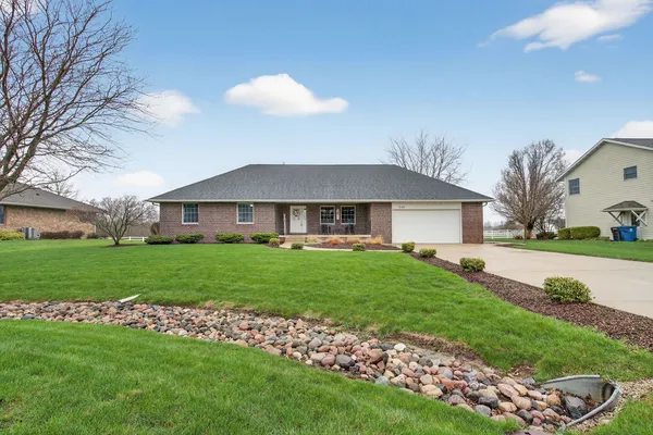 $469,900 | 2388 Indian Grass Road, Morris, IL 60450