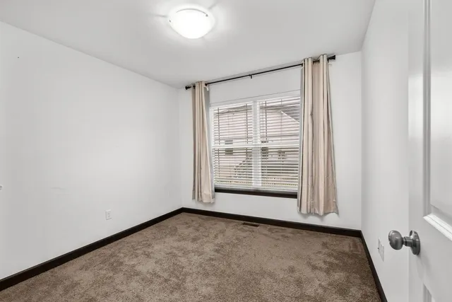 $379,900 | 1559 Olde Brandy Lane, Davenport, IA 52807