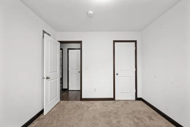 $379,900 | 1559 Olde Brandy Lane, Davenport, IA 52807