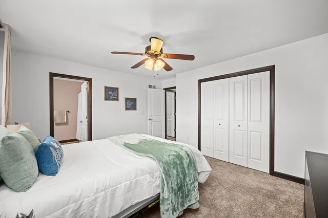 $379,900 | 1559 Olde Brandy Lane, Davenport, IA 52807