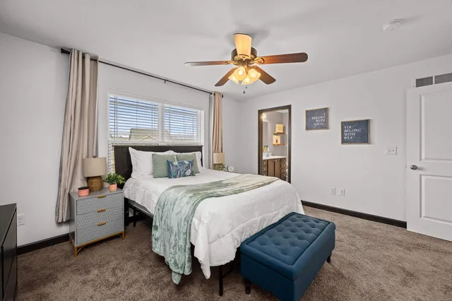 $379,900 | 1559 Olde Brandy Lane, Davenport, IA 52807