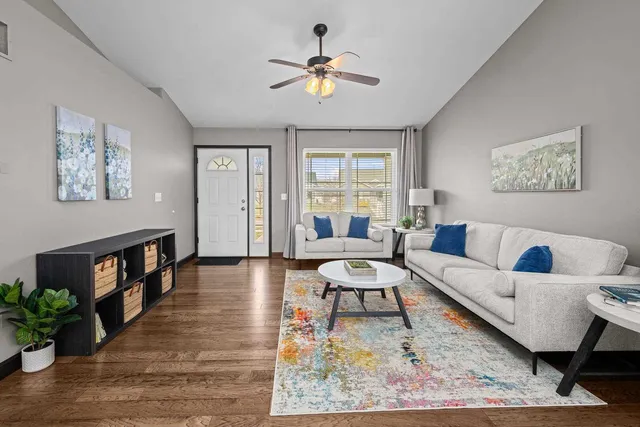 $379,900 | 1559 Olde Brandy Lane, Davenport, IA 52807