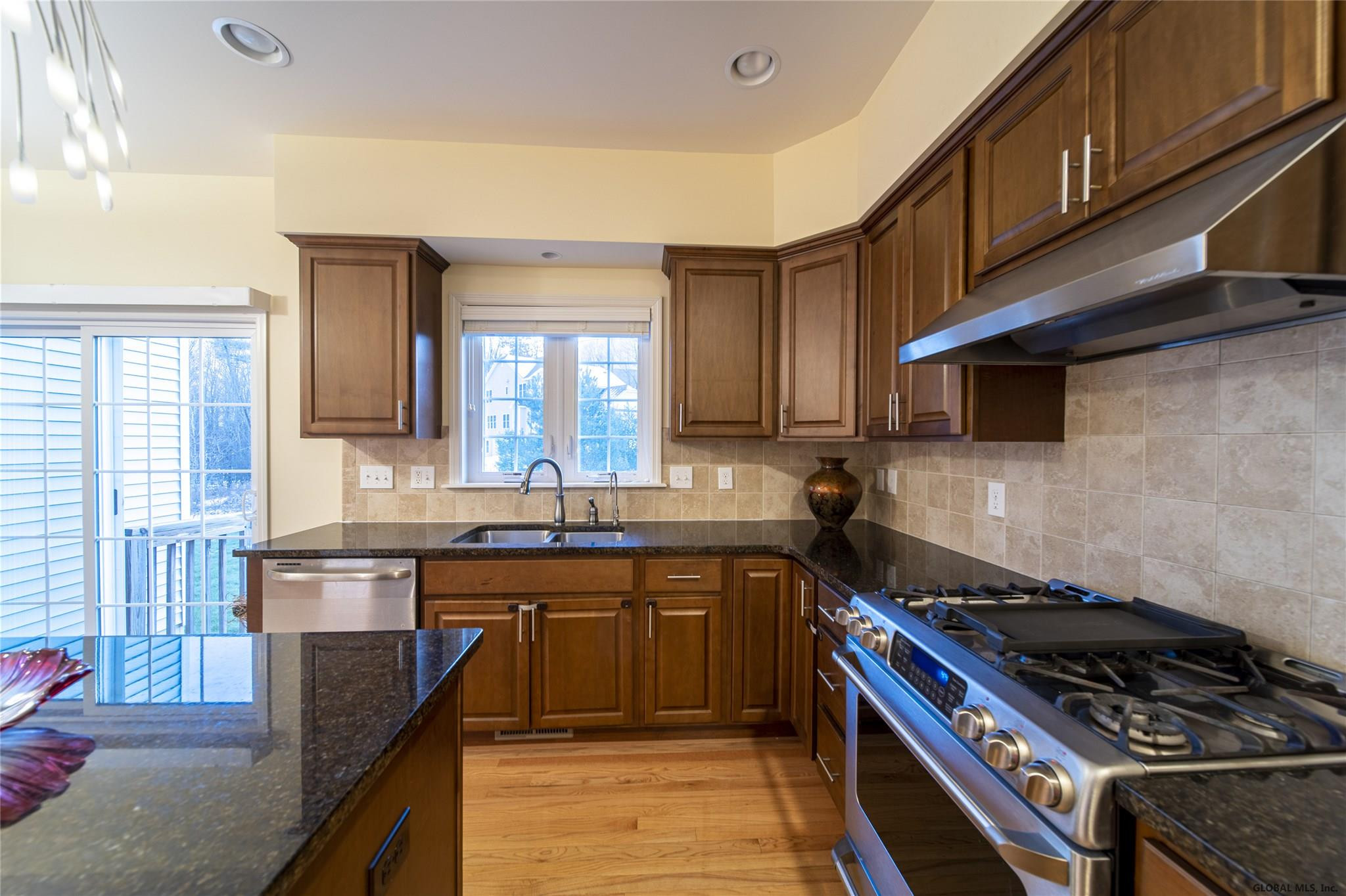 13 Addison Way Rexford, NY 12148 - Photo 7 of 28 Photo 7