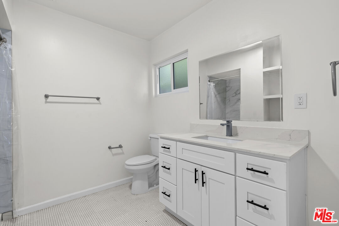 7825 West Manchester Avenue, Unit 12 Playa del Rey, CA 90293 - Photo 6 of 9