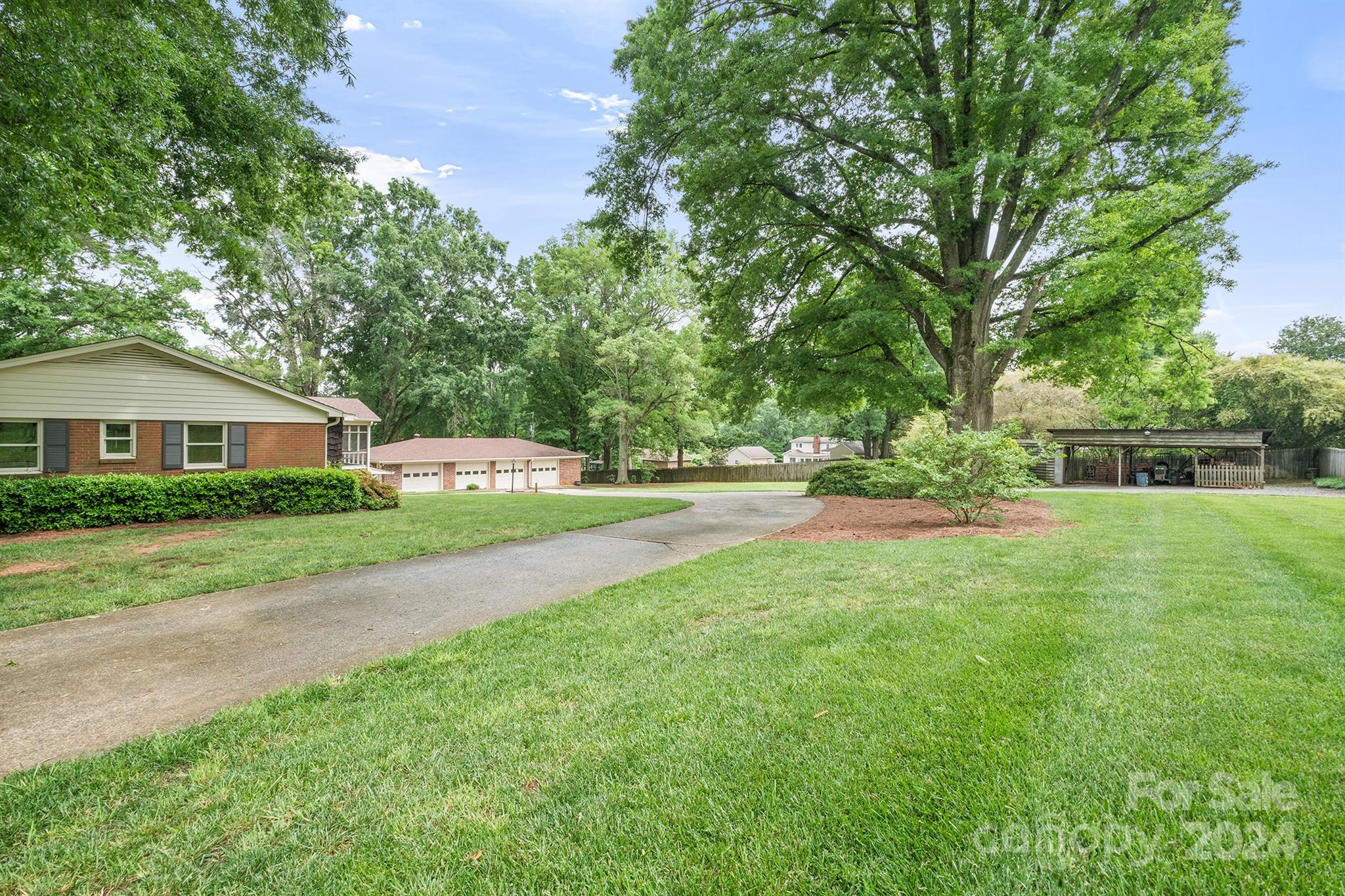 14024 Idlewild Road Matthews, NC 28105 - Photo 8 of 45 Gallery Image 8