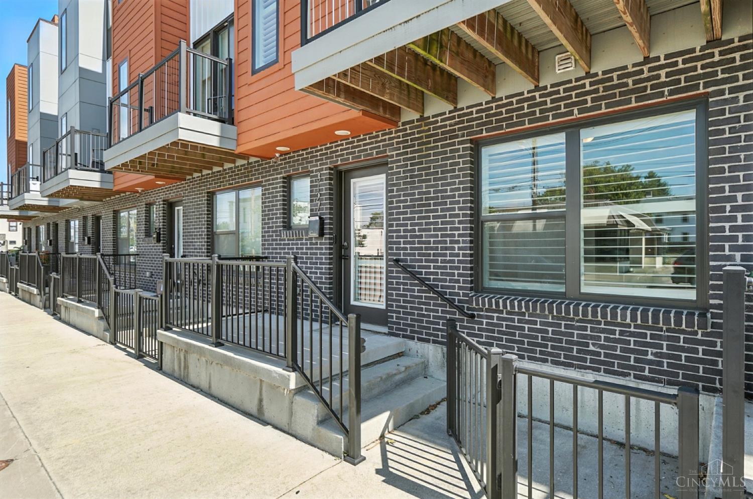 3127 Madison Road Cincinnati, OH 45209 - Photo 4 of 61